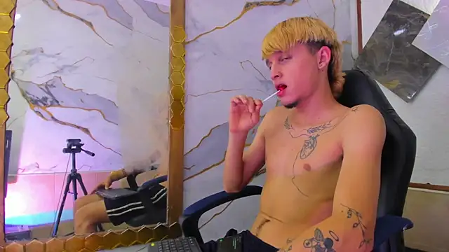 aapolo  online show from 09-15-25, 04:46