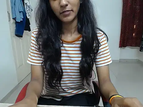 Snapshot of crazy_girl3 chatting on 09-12-25, 07:24 crazy girl3 online show from 09-12-25, 07:24