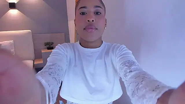 selena monroy online show from 11-29-25, 10:48