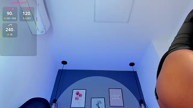 selena monroy online show from 10-12-25, 01:01