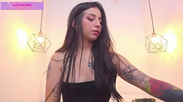 Snapshot of Allisson__ chatting on 06-19-26, 08:14 Allisson online show from 06-19-26, 08:14
