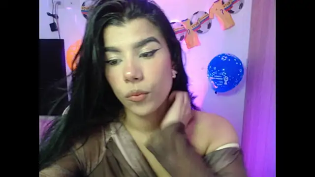 Snapshot of MayaScott11 chatting on 06-26-26, 09:09 MayaScott11 online show from 06-26-26, 09:09