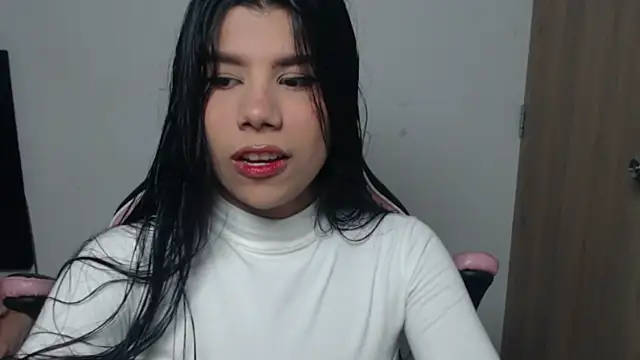 Snapshot of MayaScott11 chatting on 05-16-26, 09:19 MayaScott11 online show from 05-16-26, 09:19