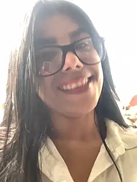 Snapshot of MayaScott11 chatting on 02-06-26, 07:10 MayaScott11 online show from 02-06-26, 07:10