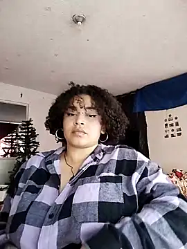 Julie wallace online show from 11-26-25, 12:49