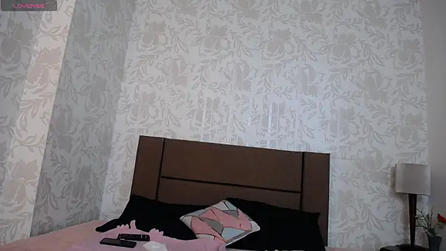 Snapshot of Ava_Raye chatting on 05-30-26, 06:46 Ava Raye online show from 05-30-26, 06:46