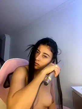 Snapshot of Isabella_Montoya chatting on 10-07-25, 02:29 Isabella Montoya online show from 10-07-25, 02:29