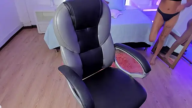 Sofia collen  online show from 10-17-25, 07:59