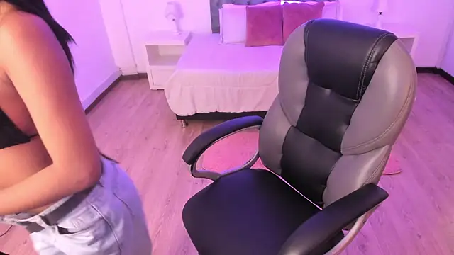 Sofia collen  online show from 01-08-26, 07:42