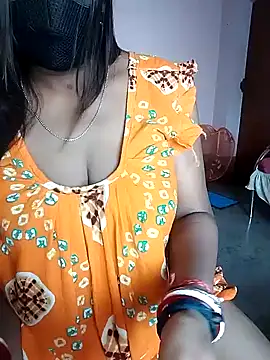 Snapshot of Bengalibeauty96 chatting on 07-12-26, 09:43 Bengalibeauty96 online show from 07-12-26, 09:43