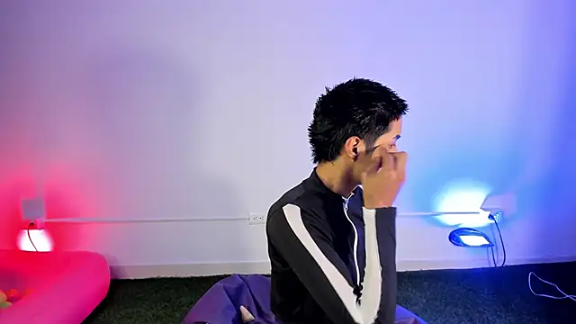 EstivenSallas online show from 09-17-25, 07:38