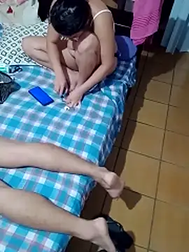 Cachorrinha2025 online show from 11-28-25, 04:01