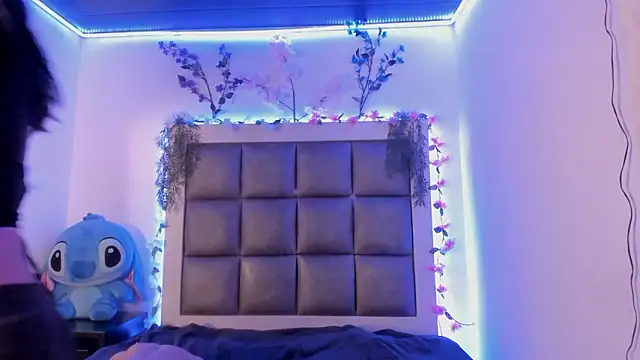 Snapshot of abbiecollins_js chatting on 02-19-26, 03:58 abbiecollins js online show from 02-19-26, 03:58