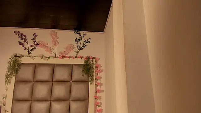 abbiecollins js online show from 04-13-26, 04:05