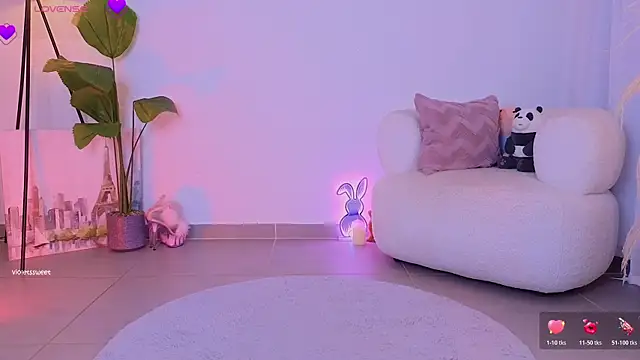 violetssweet online show from 10-24-25, 01:04