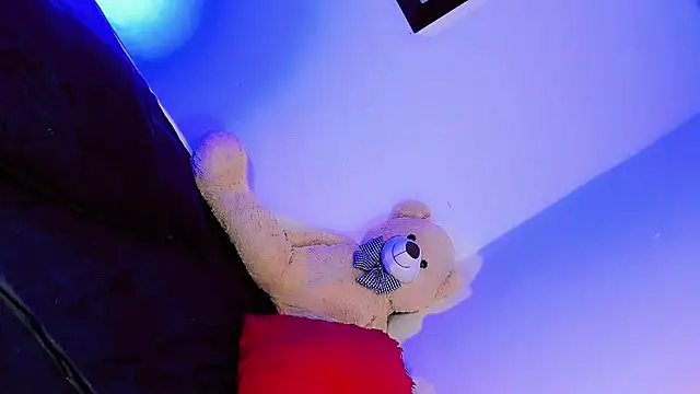 daniela dolls online show from 05-21-26, 11:51