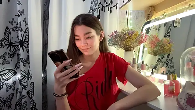 Snapshot of Cuteviola chatting on 12-02-25, 09:44 Cuteviola online show from 12-02-25, 09:44