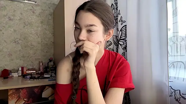 Snapshot of Cuteviola chatting on 02-18-26, 11:12 Cuteviola online show from 02-18-26, 11:12