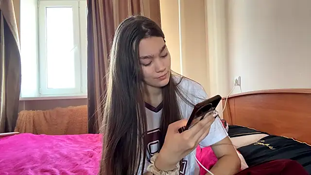 Snapshot of Cuteviola chatting on 10-09-25, 04:13 Cuteviola online show from 10-09-25, 04:13