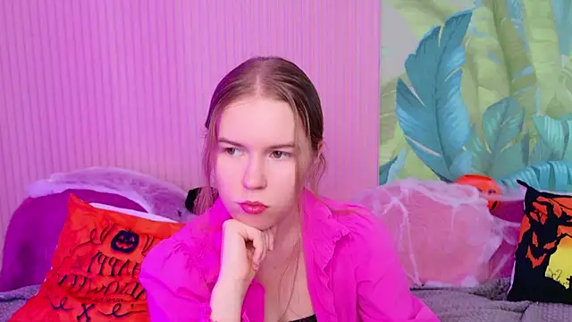 Alida Brice online show from 10-26-25, 06:14