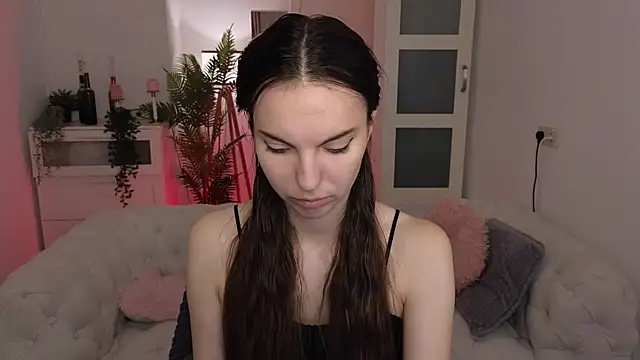 Snapshot of gracedonovan chatting on 10-15-25, 05:50 gracedonovan online show from 10-15-25, 05:50