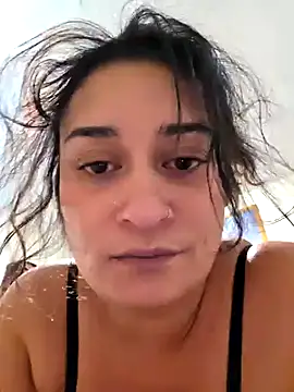 Snapshot of Trixtbang chatting on 10-04-25, 01:18 Trixtbang online show from 10-04-25, 01:18