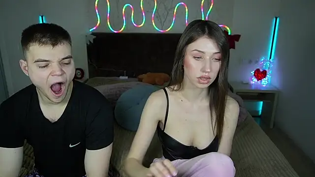 Snapshot of Vikki_George chatting on 12-21-25, 09:04 Vikki George online show from 12-21-25, 09:04