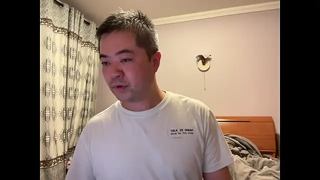 Mr Dog online show from 09-27-25, 01:06