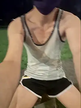 Snapshot of Win092719 chatting on 09-19-25, 05:28 Win092719 online show from 09-19-25, 05:28