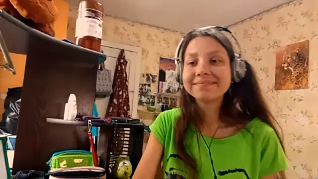 QutieDaSweet online show from 09-23-25, 06:09