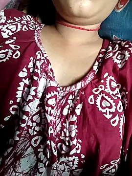 Snapshot of soni2005 chatting on 03-02-26, 02:01 soni2005 online show from 03-02-26, 02:01