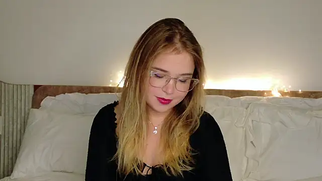 Lilith Bonheur online show from 02-01-26, 02:59