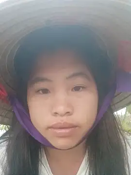 Luyen004 online show from 01-17-26, 12:04