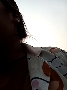 Luyen004 online show from 03-27-26, 01:03