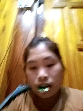 Luyen004 online show from 03-21-26, 01:04