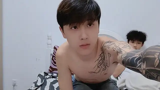 xiaoyi2563 online show from 10-11-25, 03:35