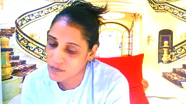 IndianSexcSmyle online show from 04-18-26, 05:32
