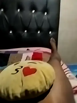 Snapshot of Dickninja084 chatting on 02-25-26, 05:57 Dickninja084 online show from 02-25-26, 05:57