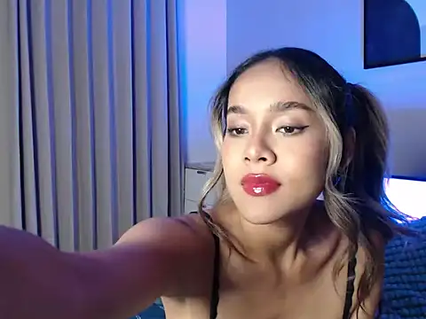 lilypeachxx online show from 05-15-26, 10:30