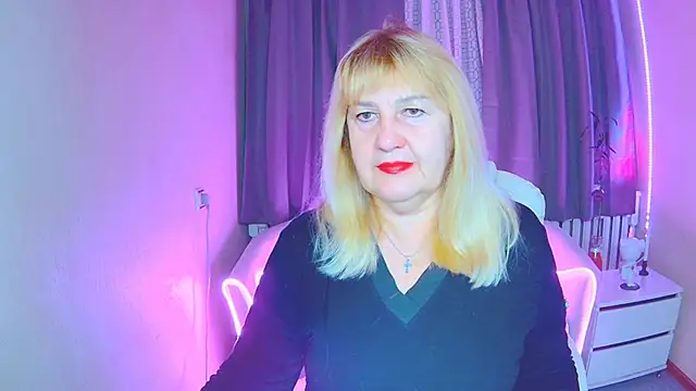 EmmaEllison online show from 11-08-25, 07:23