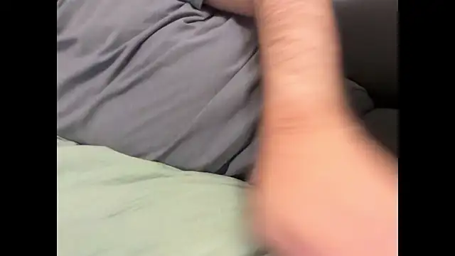 JaxAunaire online show from 09-18-25, 04:43