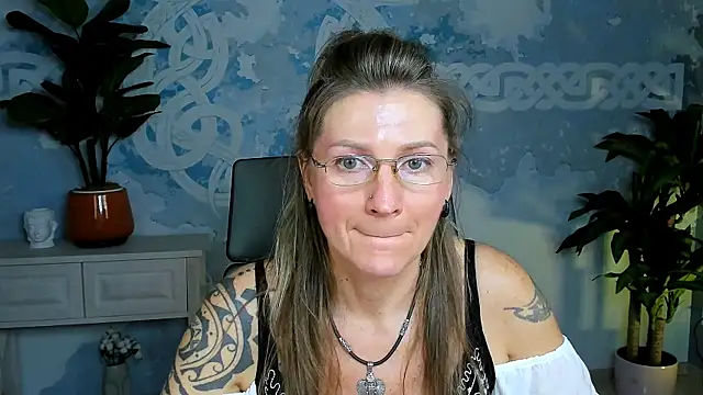 UmaSpace online show from 09-22-25, 02:01