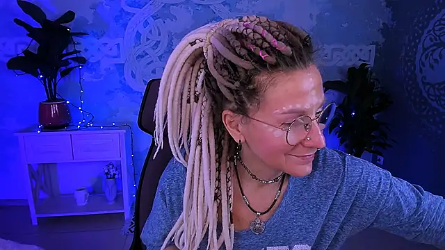 Snapshot of UmaSpace chatting on 02-23-26, 09:21 UmaSpace online show from 02-23-26, 09:21