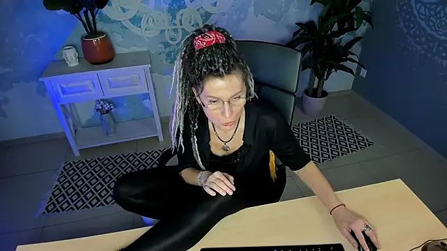 UmaSpace online show from 11-21-25, 05:06