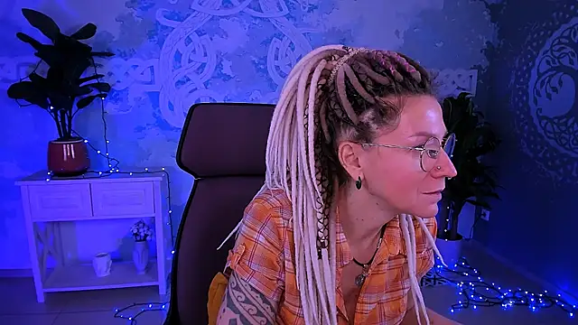 Snapshot of UmaSpace chatting on 02-26-26, 05:07 UmaSpace online show from 02-26-26, 05:07