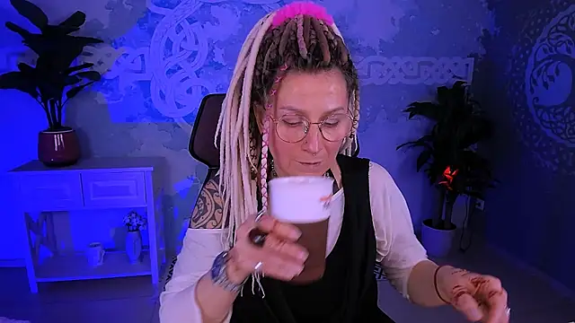 Snapshot of UmaSpace chatting on 02-20-26, 07:32 UmaSpace online show from 02-20-26, 07:32