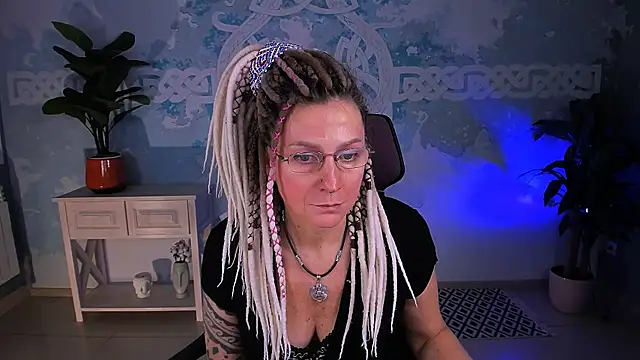 Snapshot of UmaSpace chatting on 02-14-26, 05:07 UmaSpace online show from 02-14-26, 05:07