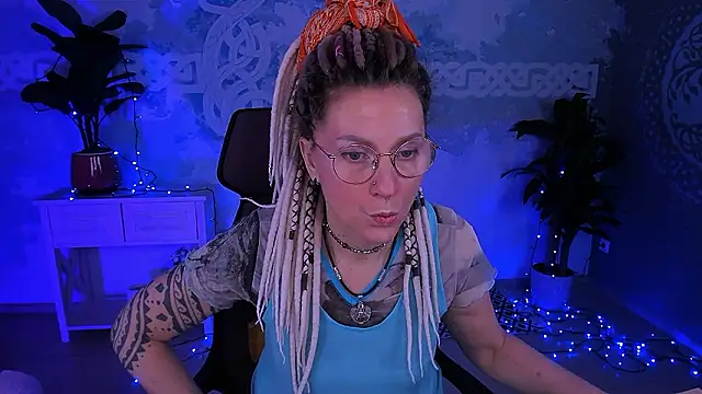 Snapshot of UmaSpace chatting on 02-25-26, 05:07 UmaSpace online show from 02-25-26, 05:07