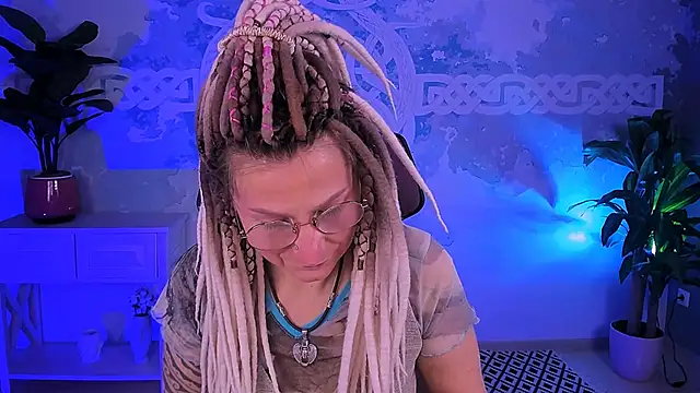 Snapshot of UmaSpace chatting on 02-18-26, 05:16 UmaSpace online show from 02-18-26, 05:16