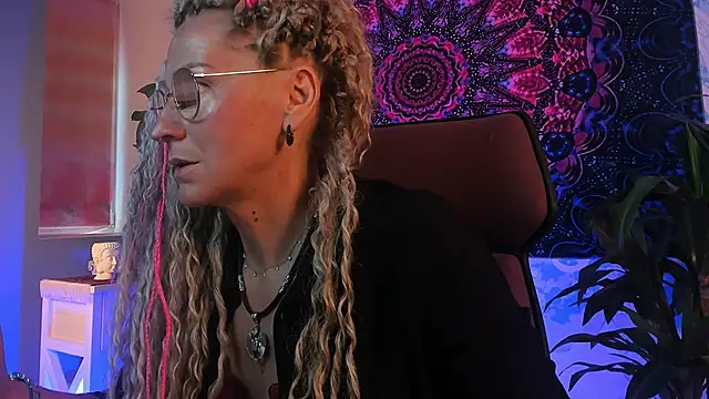 UmaSpace online show from 05-29-26, 05:24